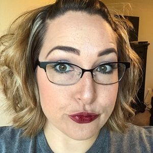 Meet your Posher, Tonya